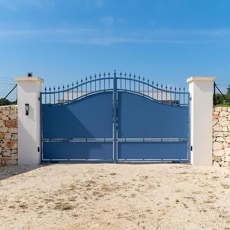 Casa Blue Con Piscina By Wonderful Italy